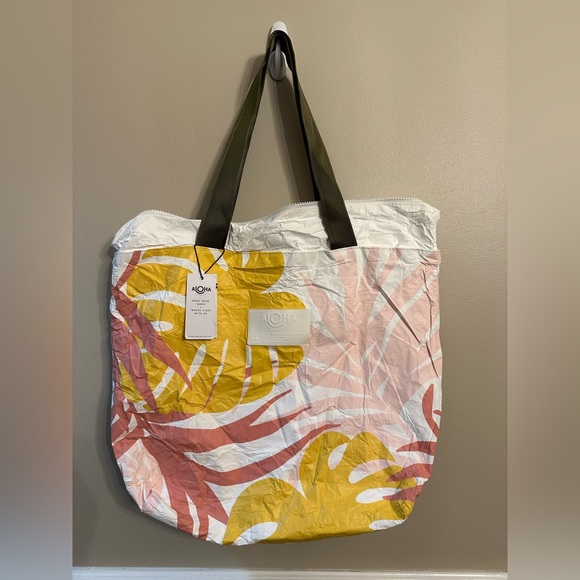 ALOHA Collection | Bags | Aloha Collection Daytripper Starburst ...